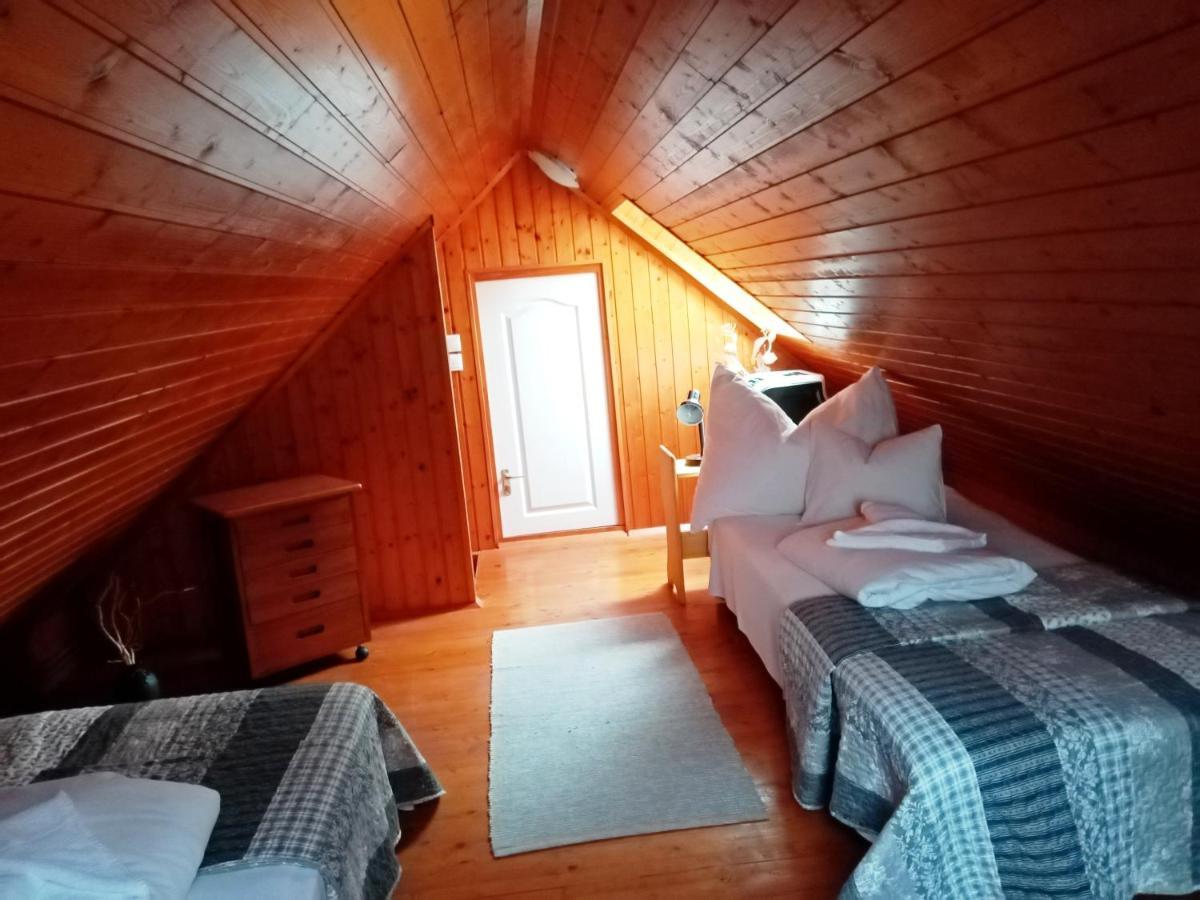 Vila Eoetvoes Nyaralo Siófok Exteriér fotografie